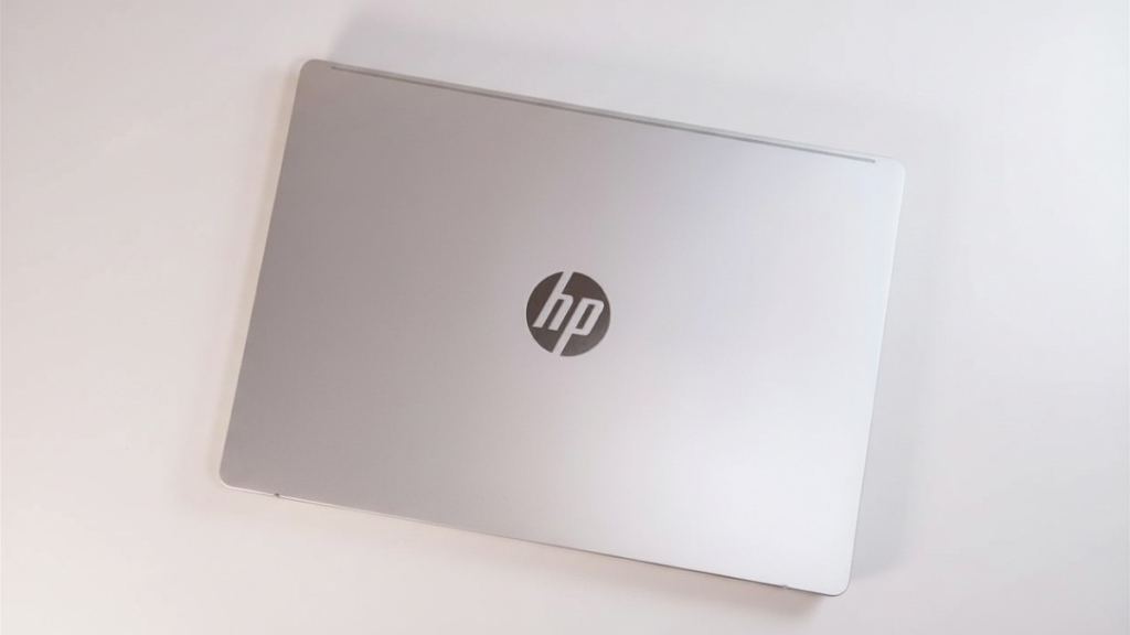 HP OmniBook 5 14” Next Gen AI Laptop - Snapdragon® X Plus HP Logo