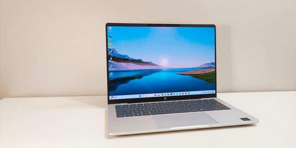 HP OmniBook 5 14” Next Gen AI Laptop - Snapdragon® X Plus Interface